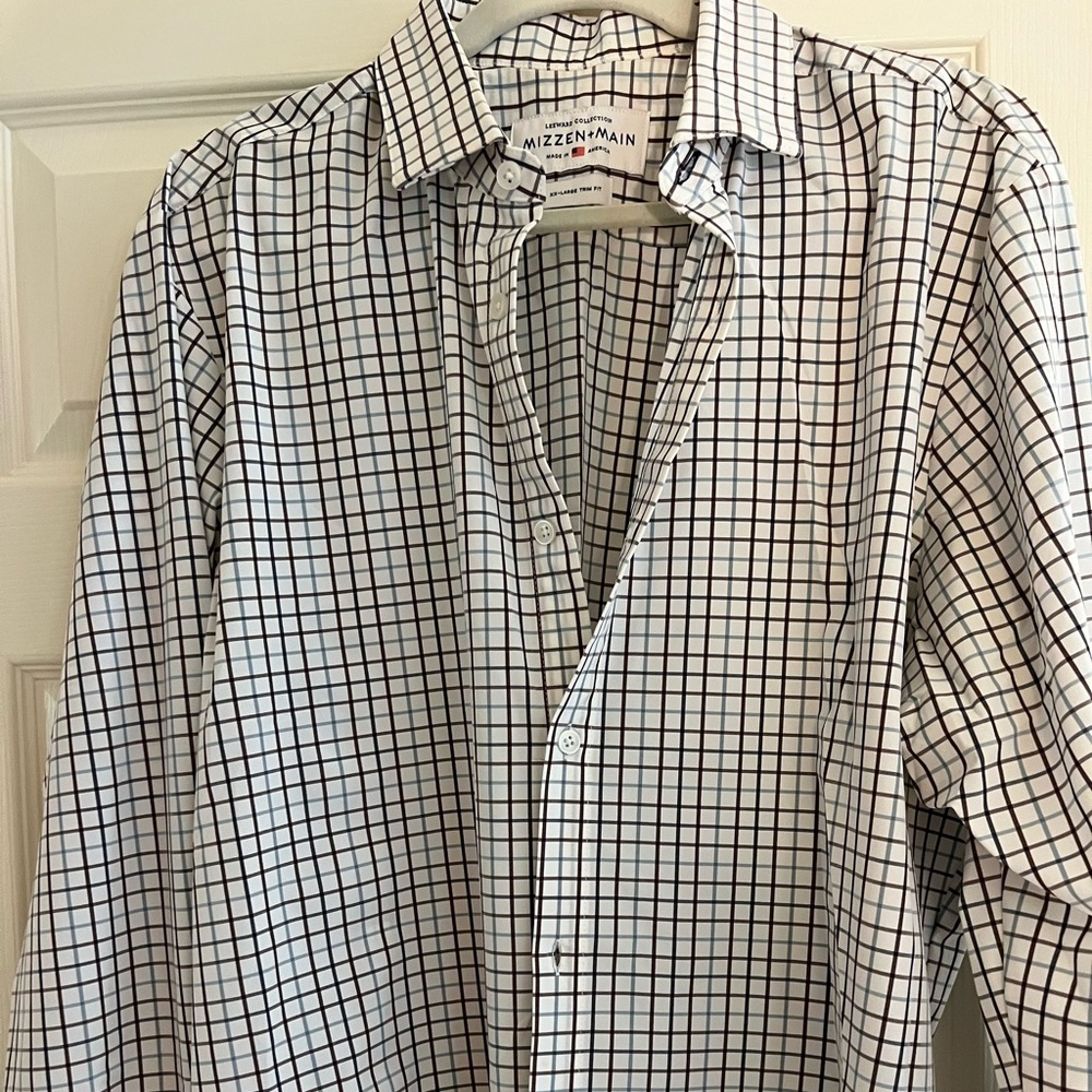 Men’s casual shirt